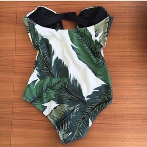 Beach Riot Swim - Beach Riot x Stone Cold Fox Palm Leaf One Piece Beach Riot Swim - Beach Riot x Stone Cold Fox Palm Leaf One Piece
